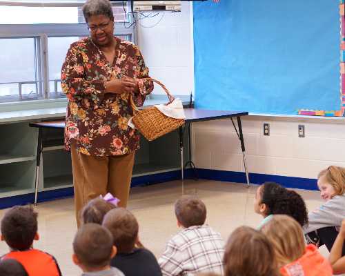 Rita Clarke Storyteller Rita Clarke presents to the kids